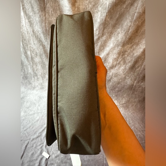 ALEXANDER MCQUEEN LOGO NYLON SKULL CROSSBODY BAG W/SILVER CHAIN, KHAKI GREEN - Picture 12 of 15